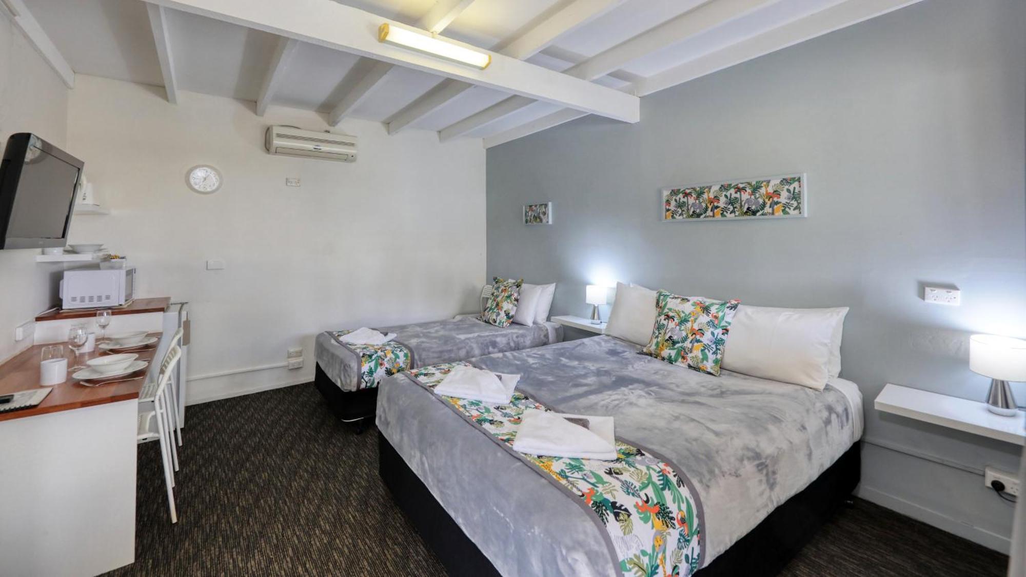 Oasis Motel Peak Hill Экстерьер фото